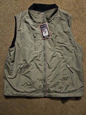 NWT Free Tech Reversible Vest Mens XL Moss And Navy  Fleece Gorpcore Hiking